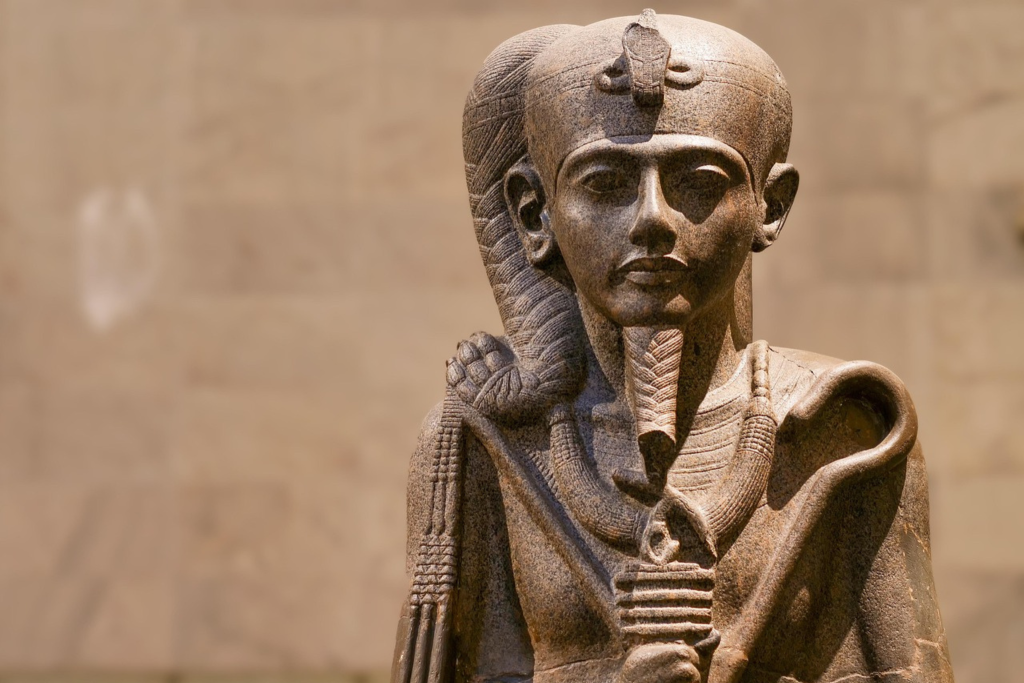 Statua di khonsu, Tutankhamon museo egizio